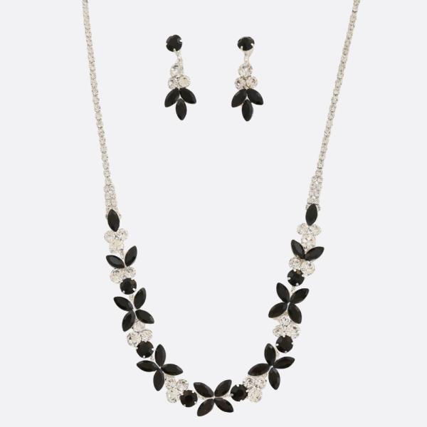 FLOWER PATTERN RHINESTONE NECKLACE