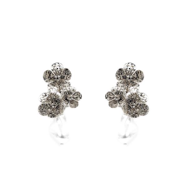 TRIPLE FLOWER PEARL BEAD EARRING