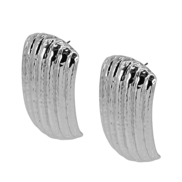LINED METAL EARRING