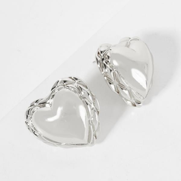 HEART METAL EARRING