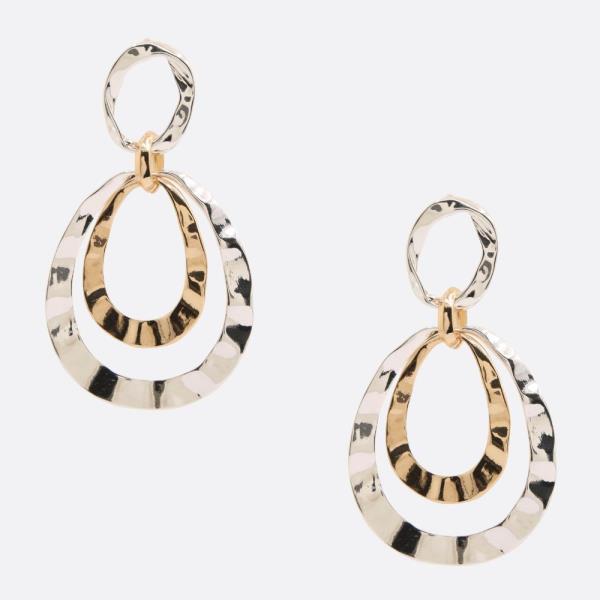 HAMMERED METAL TWO TONE DANGLE EARRING