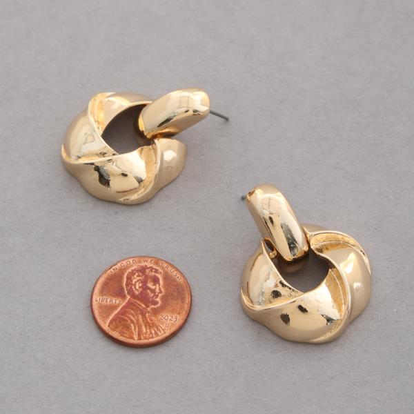 SODAJO KNOT DANGLE EARRING