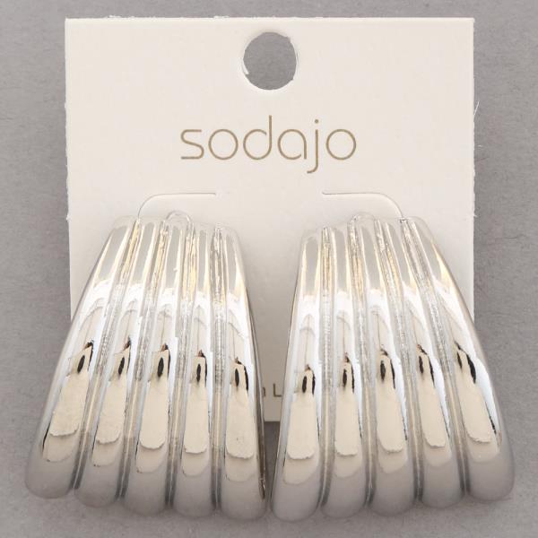 SODAJO METAL POST EARRING