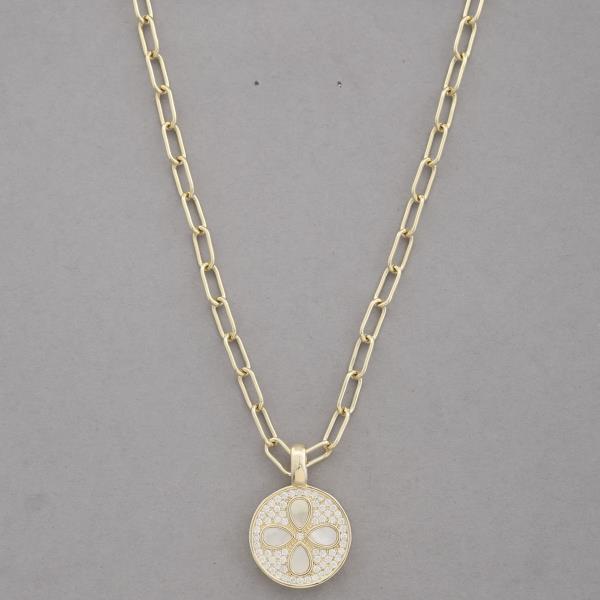 METAL CHAIN ROUND FLOWER MOP CZ STONE PENDANT NECKLACE