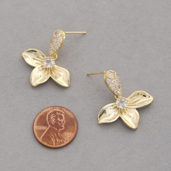 SODAJO CZ FLOWER METAL EARRING