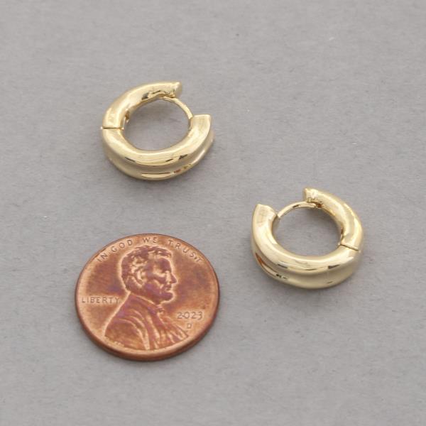 SODAJO HUGGIE GOLD DIPPED EARRING