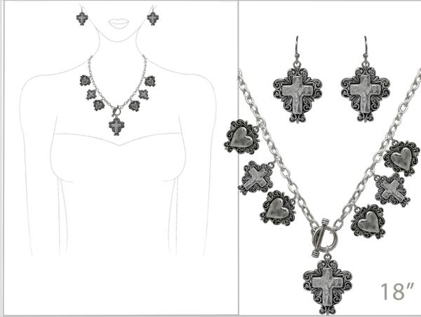 WESTERN FILIGREE PATTERN HEART CROSS STATION TOGGLE CLASP NECKLACE