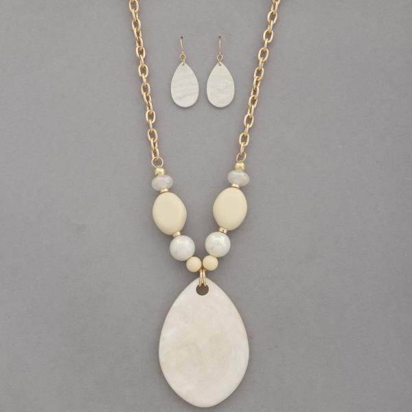 ACETATE TEARDROP PENDANT BEADED NECKLACE