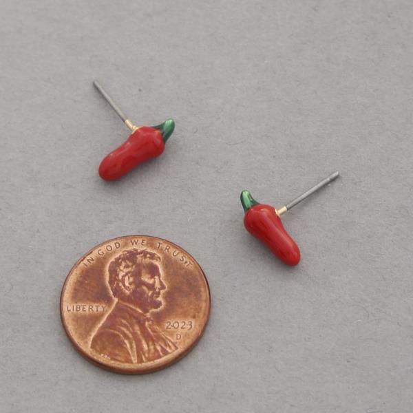 PEPPER STUD EARRING