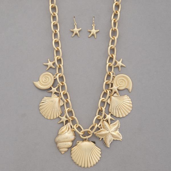SEA LIFE MULTI CHARM OVAL LINK METAL NECKLACE