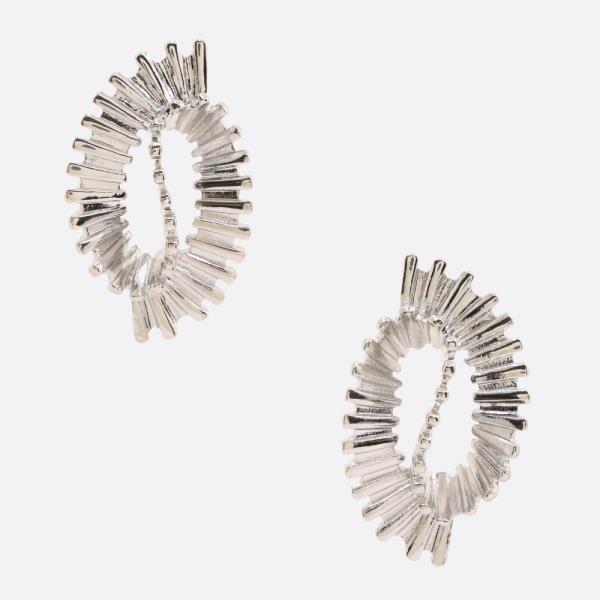 METAL OVAL EARRING