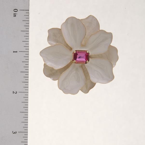 FLOWER SHAPE RHINESTONE CENTER EARRING