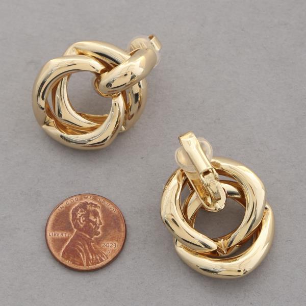 ROUND CLIP ON EARRING