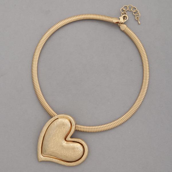 HEART PENDANT METAL NECKLACE
