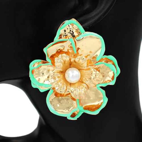 FLOWER EDGE FLOWER PEARL BEAD EARRING