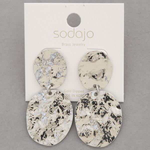 SODAJO HAMMERED METAL DISC LINK DANGLE EARRING