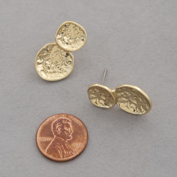 SODAJO HAMMERED METAL ROUND LINK GOLD DIPPED EARRING