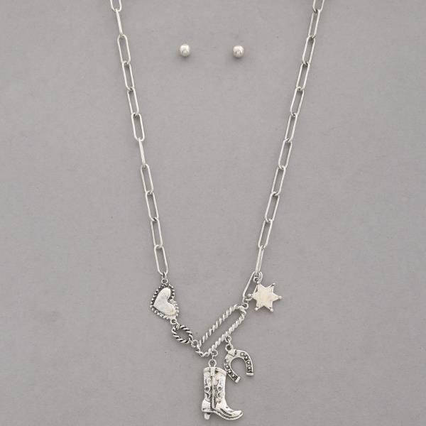 WESTERN CHARM OVAL LINK METAL NECKLACE