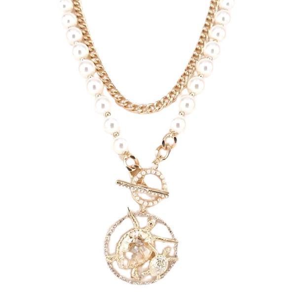 2 LAYERED PEARL METAL CHAIN TURTLE PENDANT NECKLACE