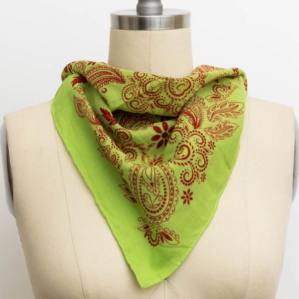 TIMELESS FLORAL PAISLEY BANDANA – FASHIONABLE & MULTI-PURPOSE