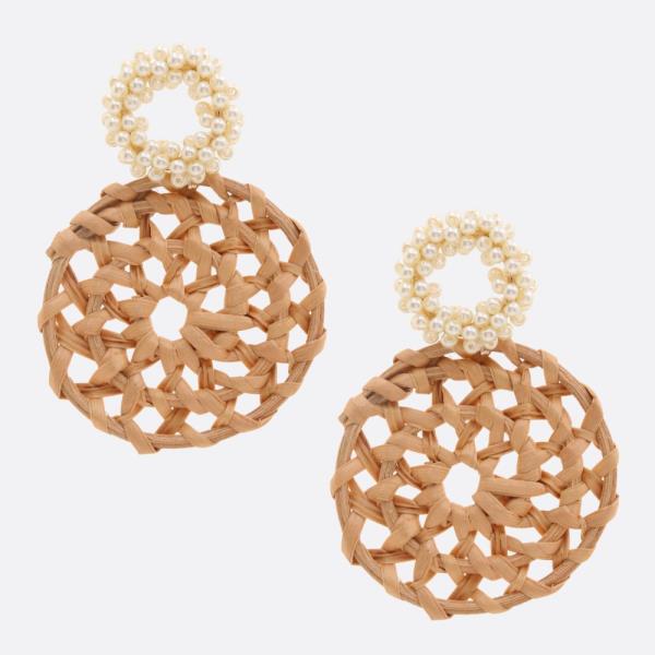WOVEN RAFFIA PEARL BEAD DANGLE EARRING