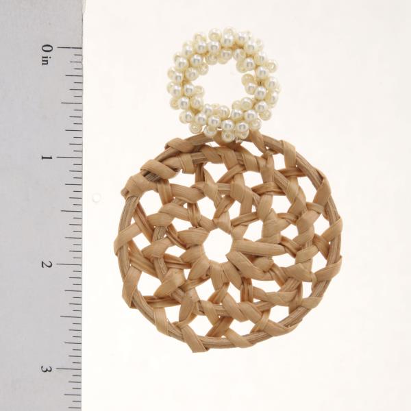 WOVEN RAFFIA PEARL BEAD DANGLE EARRING