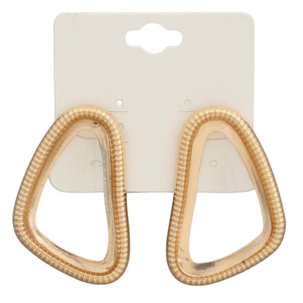 CLEAR METAL EARRING