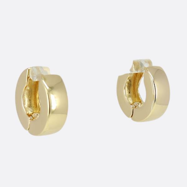 METAL HUGGIE EARRING