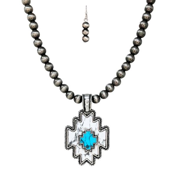 WESTERN PENDANT BEADED NECKLACE