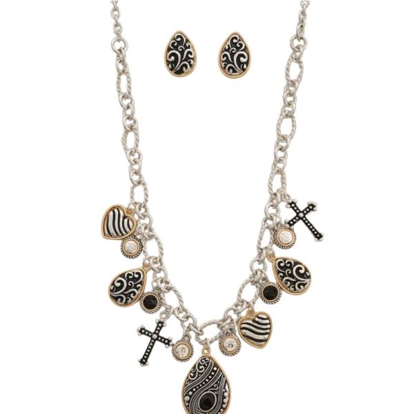WESTERN METAL CROSS HEART TEARDROP PENDANT MULTI NECKLACE SET
