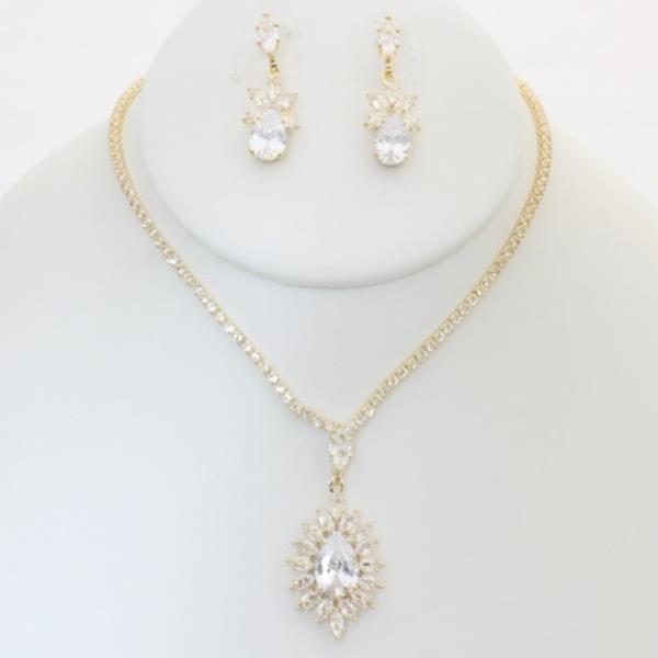 TEARDROP RHINESTONE PENDANT NECKLACE