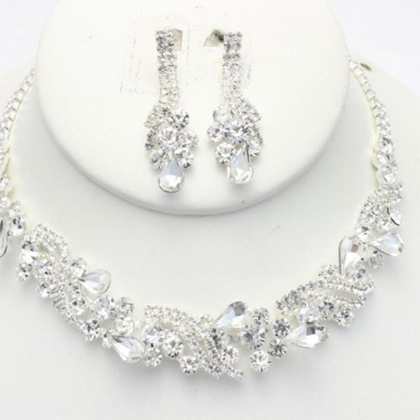 SWIRL RHINESTONE NECKLACE