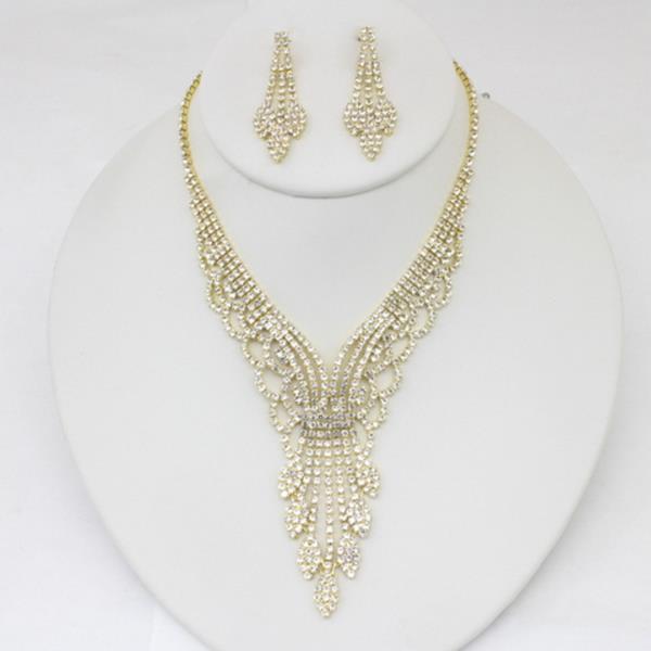 RHINESTONE NECKLACE
