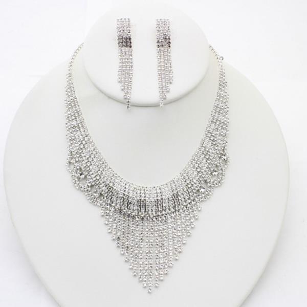 RHINESTONE NECKLACE