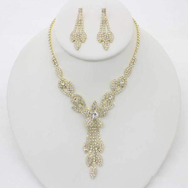 RHINESTONE NECKLACE