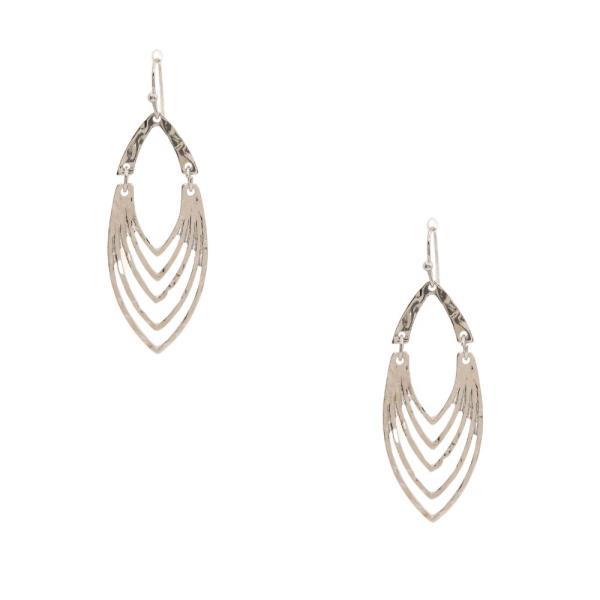 POINTED OVAL METAL DANGLE EARRING