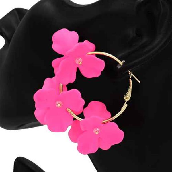 TRIPLE FLOWER HOOP EARRING
