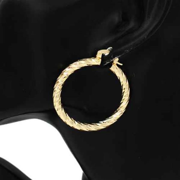 TWISTED TEXTURE METAL HOOP EARRING
