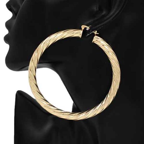 METAL HOOP EARRING
