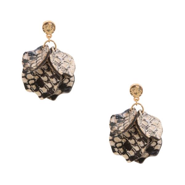 ANIMAL PRINT PETAL EARRING