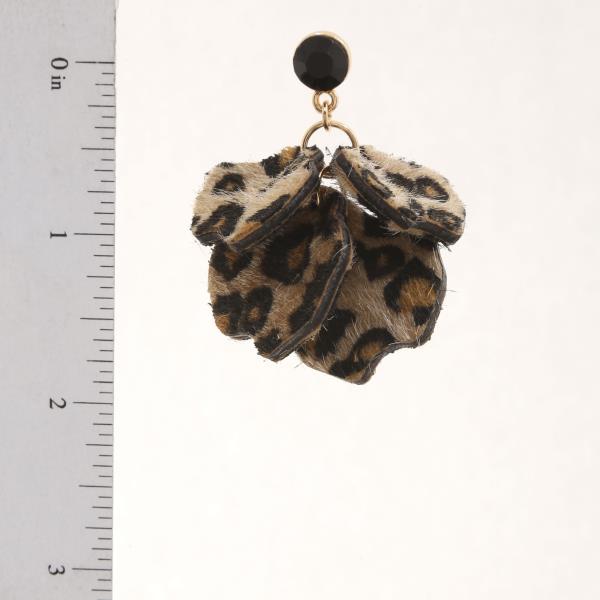 ANIMAL PRINT PETAL EARRING
