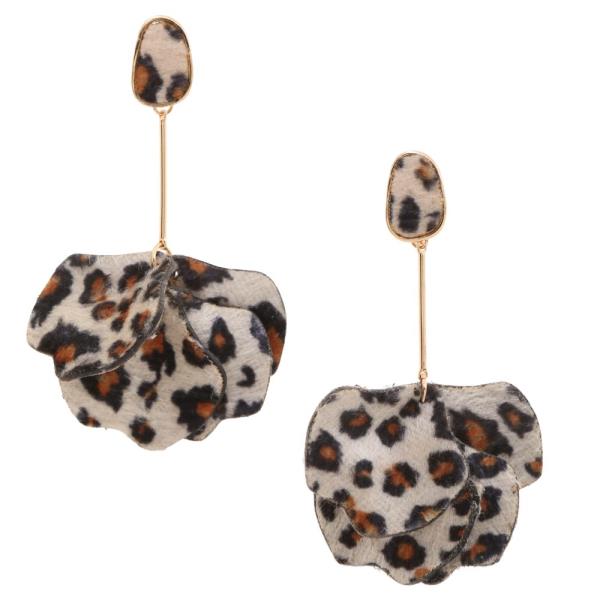 ANIMAL PRINT PETAL METAL BAR DROP EARRING