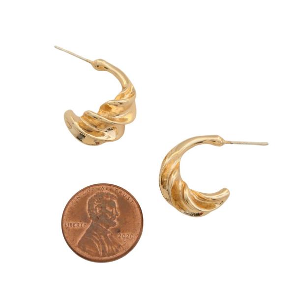 TWISTED OPEN OVAL 18K GOLD DIPPED EARRING