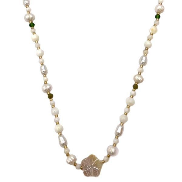 SHELL FLOWER CHARM BEADED NECKLACE