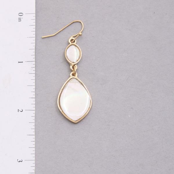STONE DANGLE EARRING