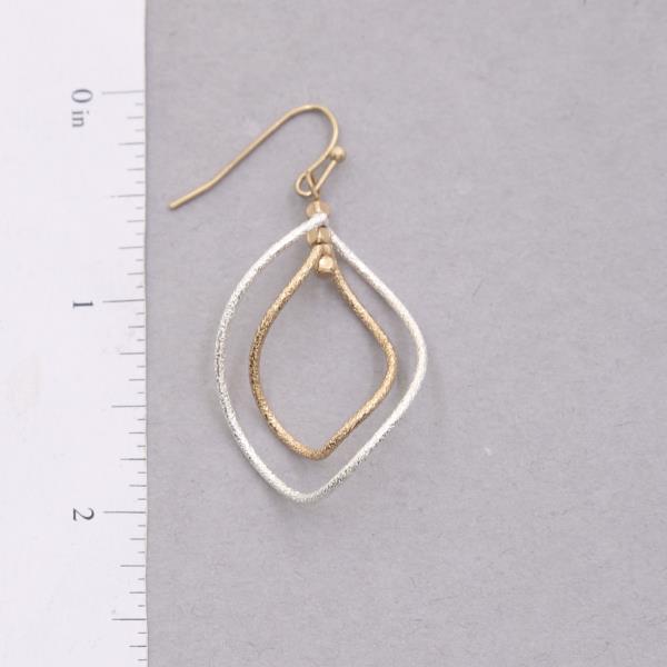 TEXTURED TWO TONE METAL DANGLE EARRING