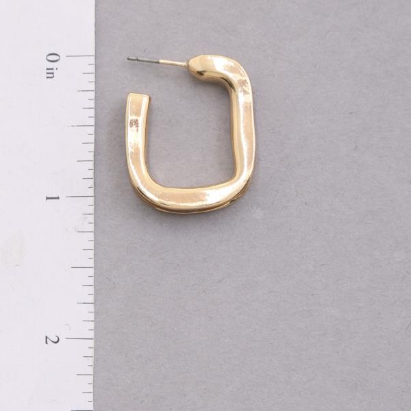 COLOR EDGE OPEN SQUARE METAL EARRING