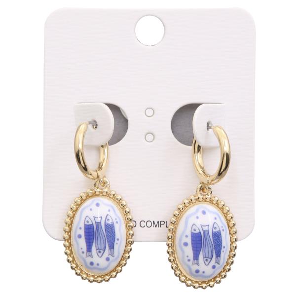 FISH PRINT OVAL BEAD HUGGIE EARRING