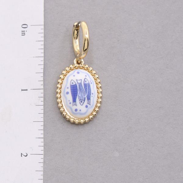 FISH PRINT OVAL BEAD HUGGIE EARRING