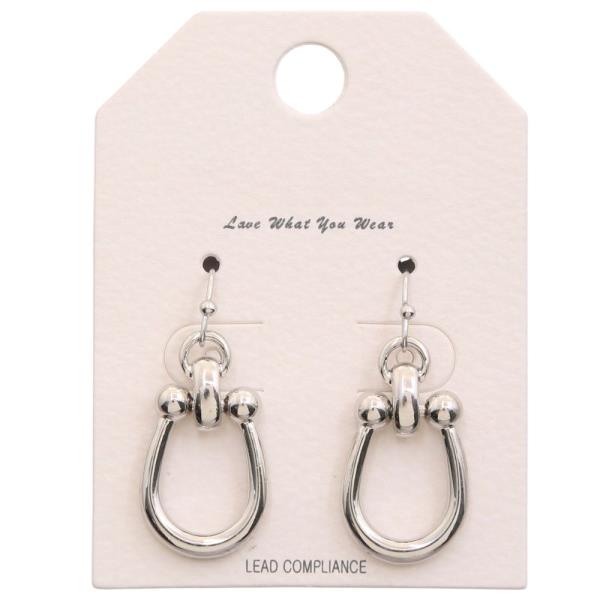U SHAPE METAL DANGLE EARRING